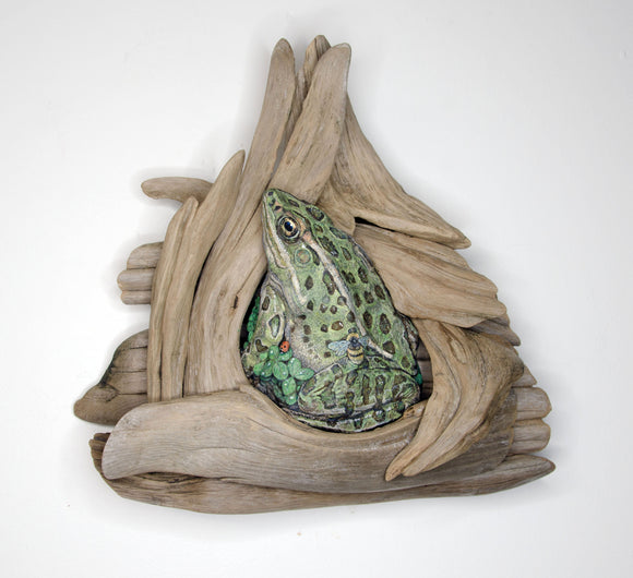 Ribbit : Earthen Sculpture